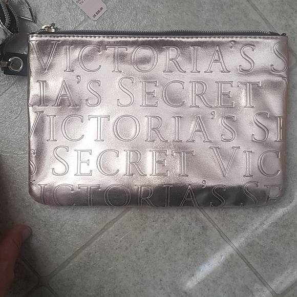 Set of 2: Victoria's Secret Rose Gold Zipper Bags - Picture 3 of 3